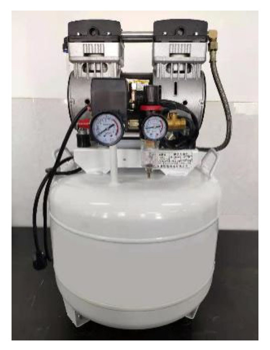 Design and Testing of a Small-Scale Composting Facility for