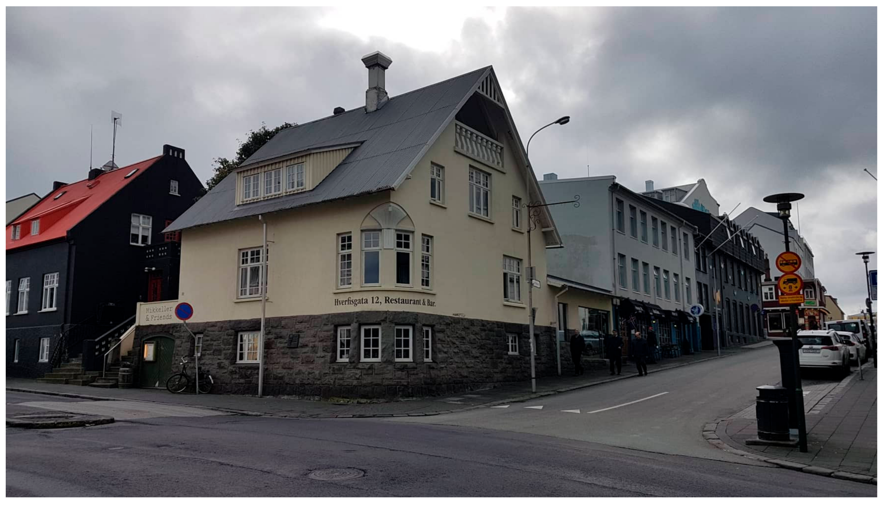 Arts 07 00068 g002 550