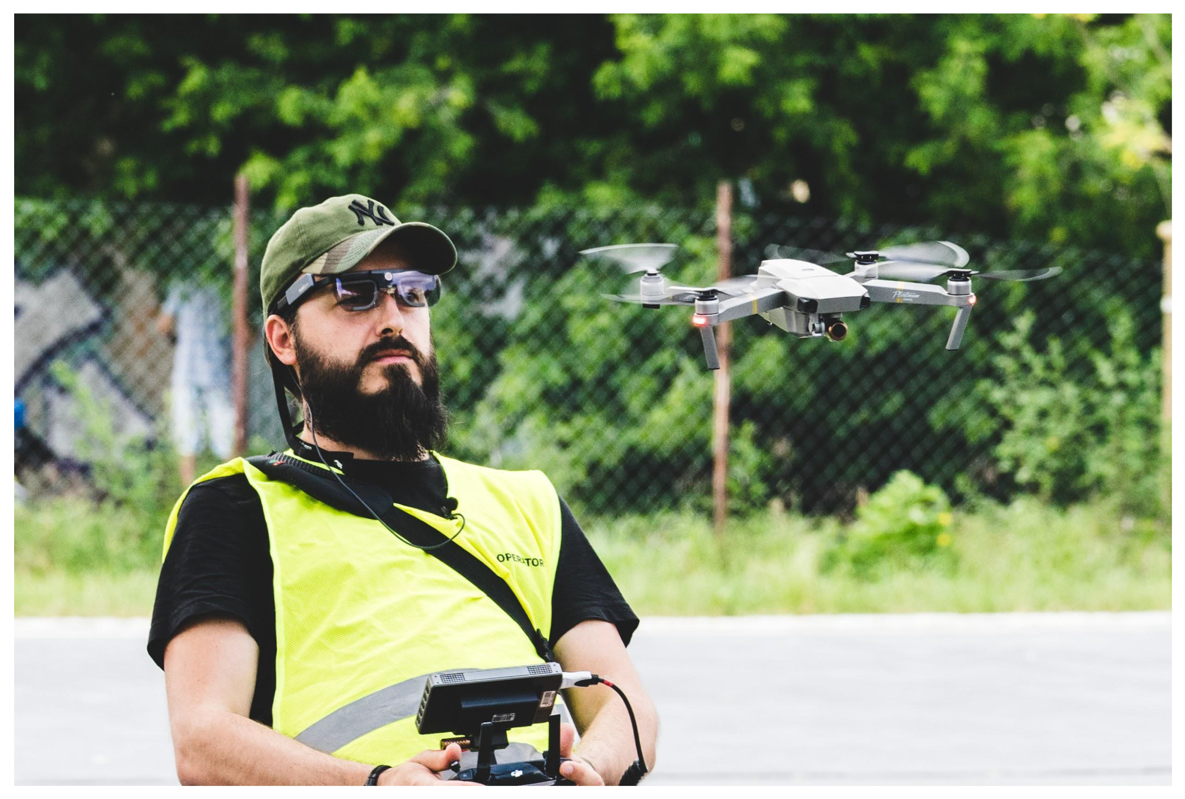 Electronics 11 03881 g001