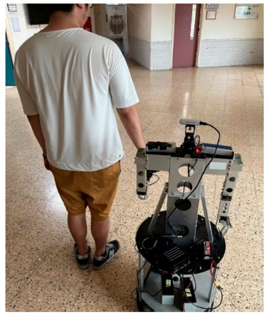 Guide Robot Based on Image Processing and Path Planning