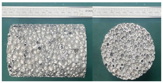 Experimental and Numerical Investigation on Fracture Behavior and