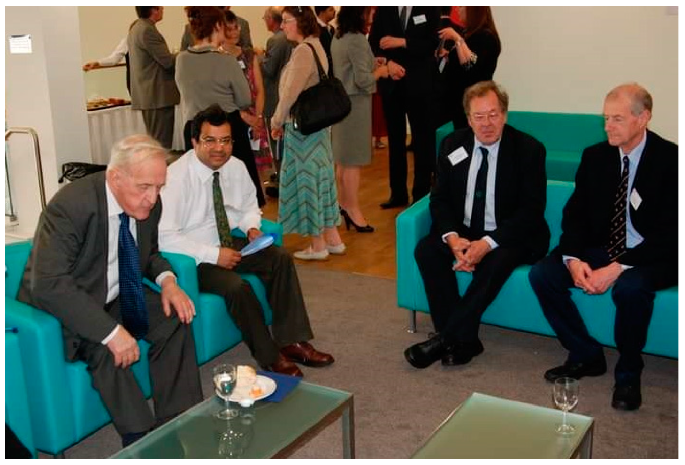 Viruses 13 00793 g004 550